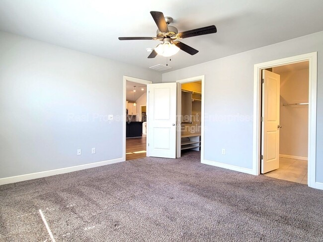 Building Photo - 18641 Cantar Dr