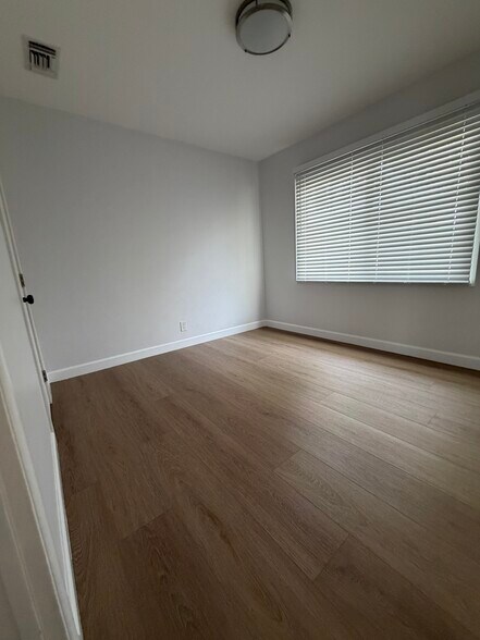 Building Photo - 1220 Felbar Ave