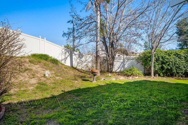 Building Photo - Charming 4/Bed 3/Bath Home In The Heart Of...