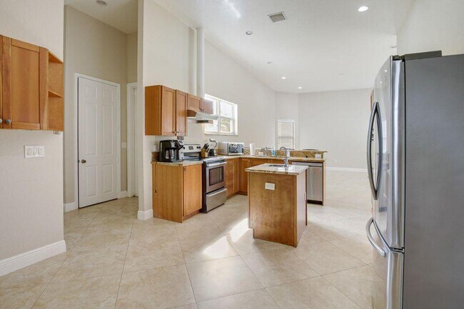 Building Photo - 14094 43rd Rd N