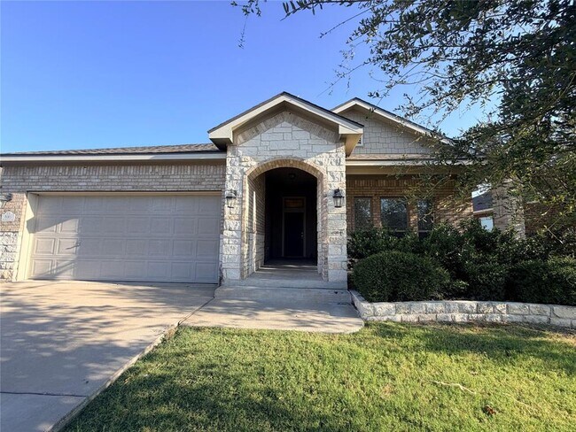 Building Photo - 516 Wyndcrest Drive