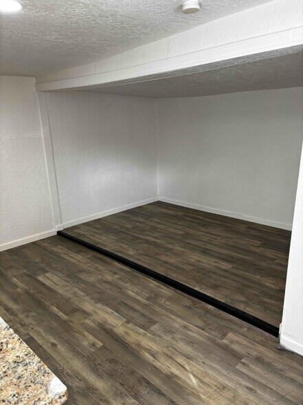 Building Photo - 1325 San Andres Ave NW