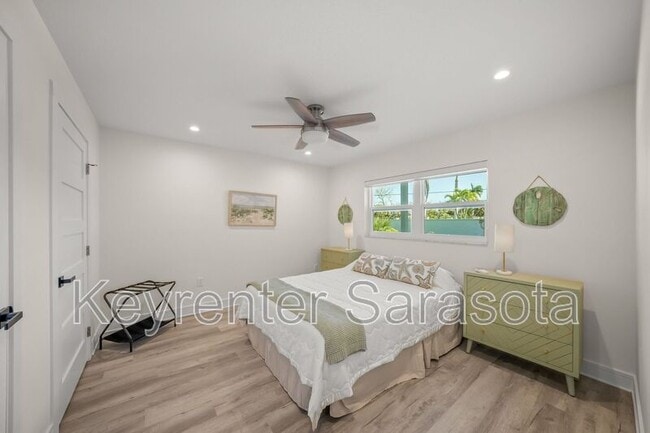 Building Photo - 8560 Heron Lagoon Cir