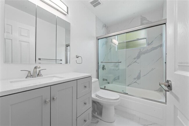 Building Photo - 2727 N Poinciana Blvd