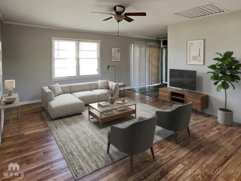 Building Photo - 5245 Louis Xiv Ln SW
