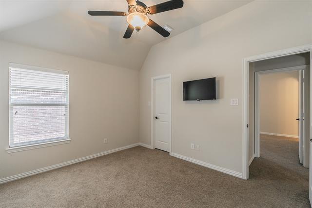 Building Photo - 2732 Waverley Dr