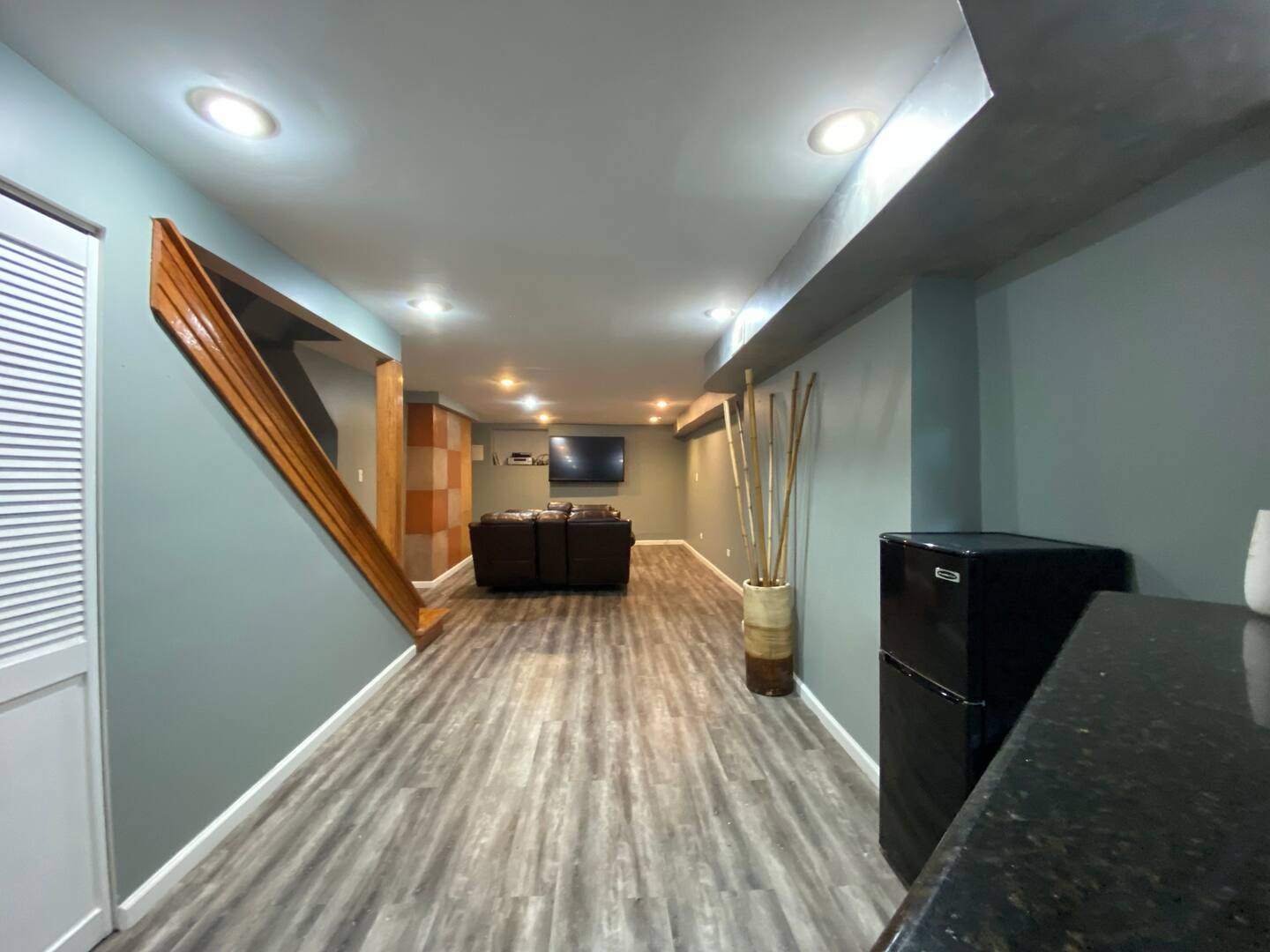 Building Photo - 419 E Oakwood Blvd