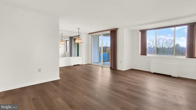 Building Photo - 10500 Rockville Pike