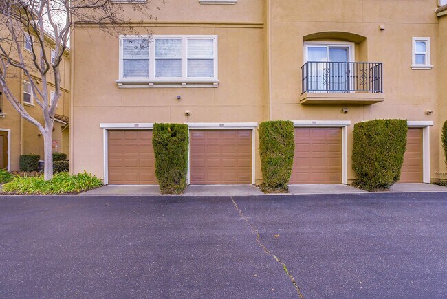 Building Photo - 4800 Westlake Pkwy