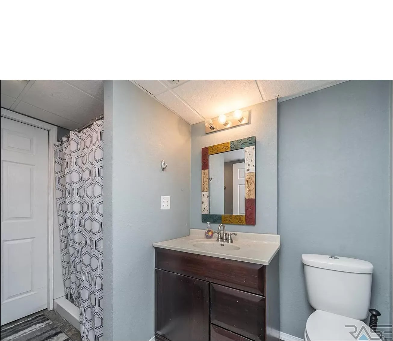 Building Photo - 204 N Fanelle Ave