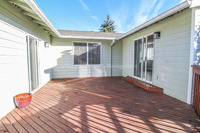 Building Photo - 114 75th St SW
