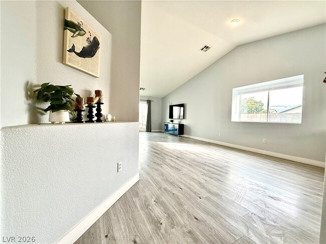 Building Photo - 3340 Strawberry Roan Rd