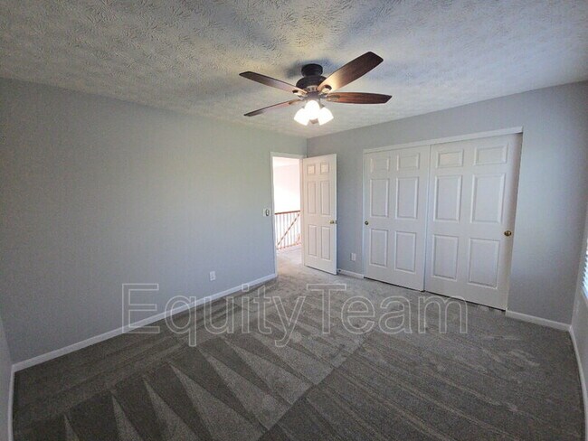 Building Photo - 6545 Farmbrooke Ct