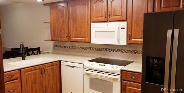 Building Photo - 7602 S Cove Cir
