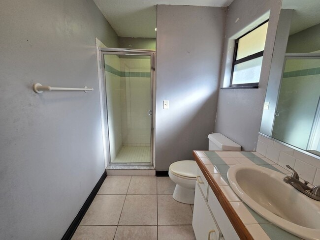 Building Photo - Rarely Available 3 bed/ 2 bath in Hidden River in Myakka