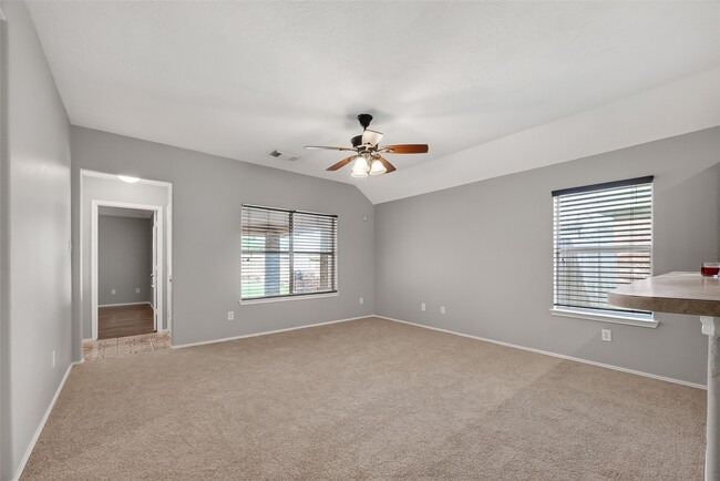 Building Photo - 9807 Tawny Trace Ct