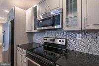 Building Photo - 135 N 3rd St