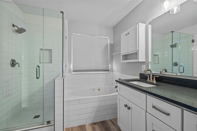 Building Photo - 12311 Granite Woods Ct