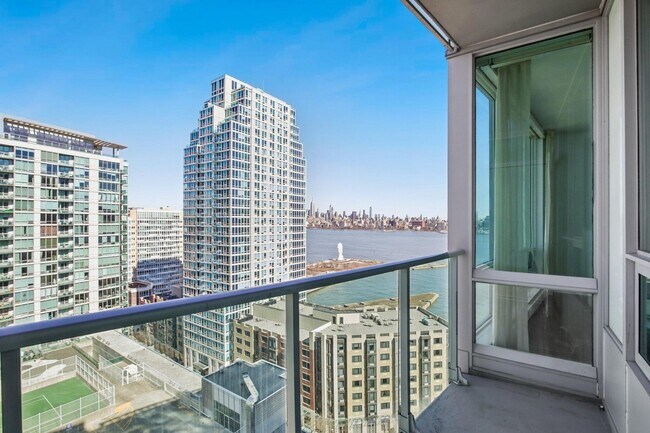 Building Photo - 20 Newport Pkwy