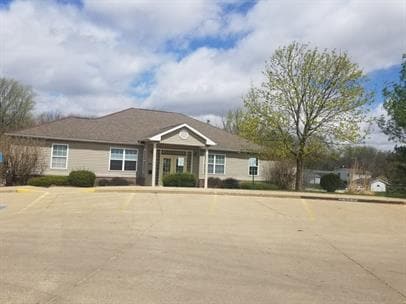 Building Photo - 1850 Lake St