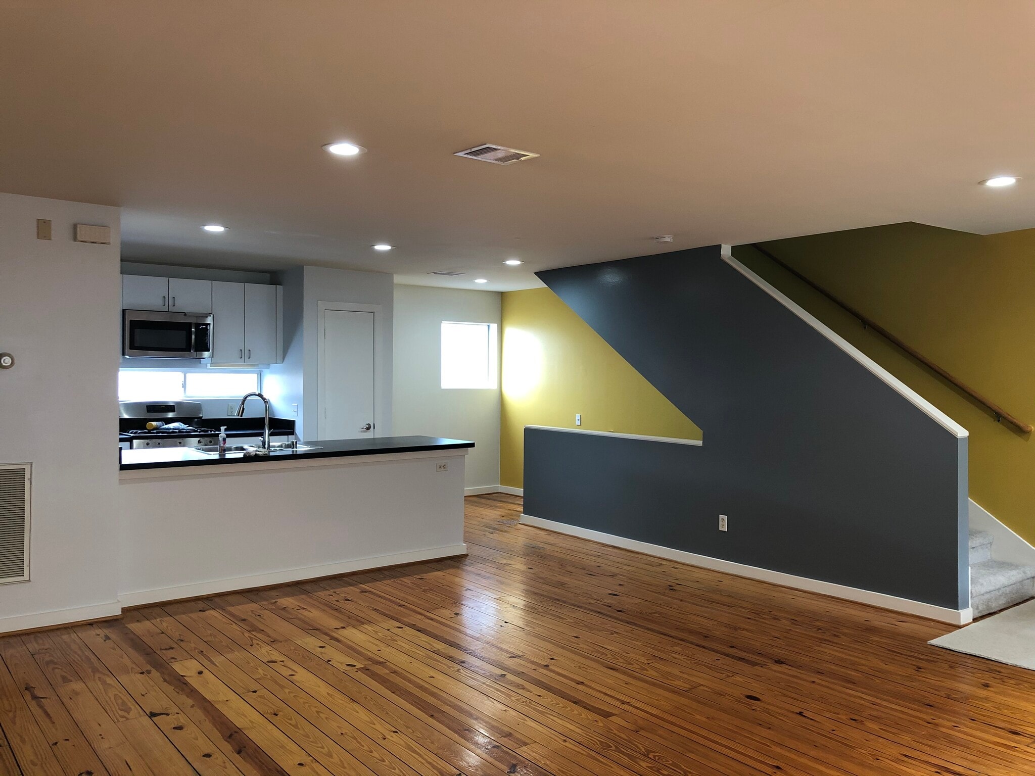 Open kitchen with new paint - 2716 Chenevert St