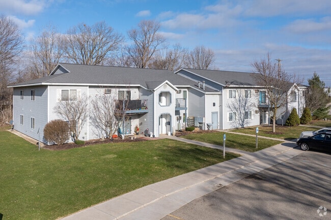 Building Photo - Sparta Manor