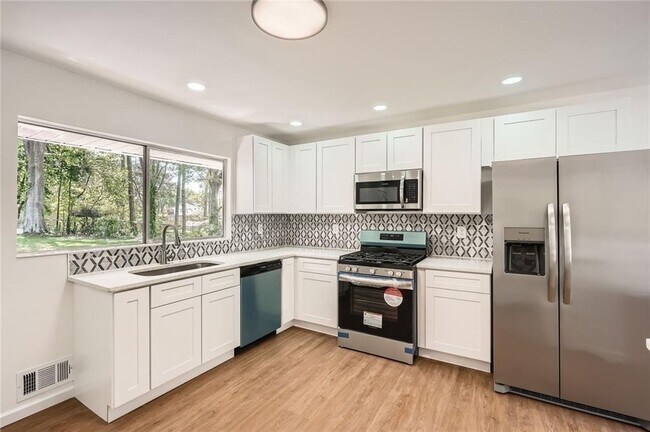 Building Photo - 4201 Regal Ridge Rd