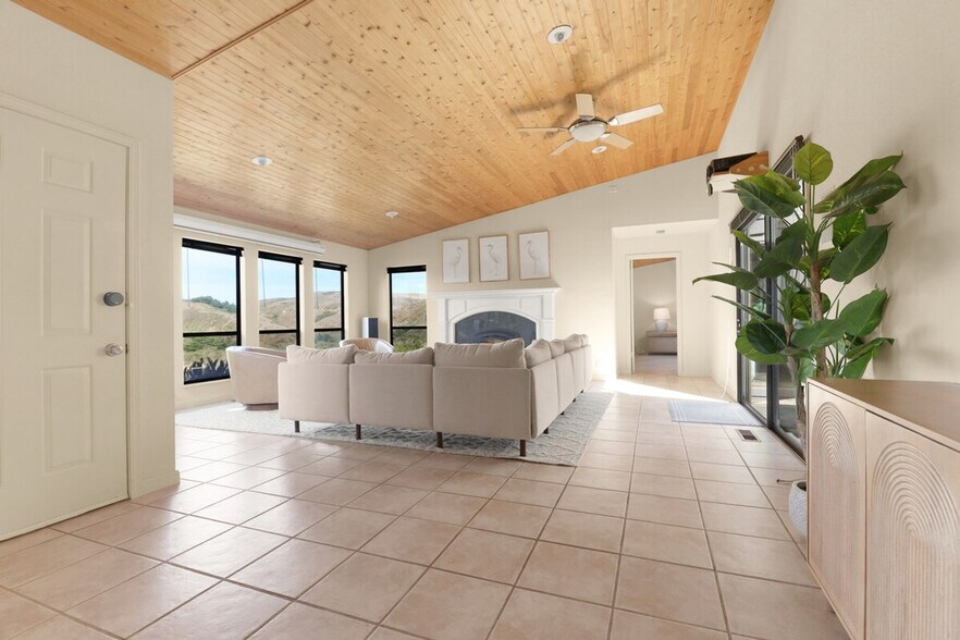 Building Photo - 112 Duck Ct