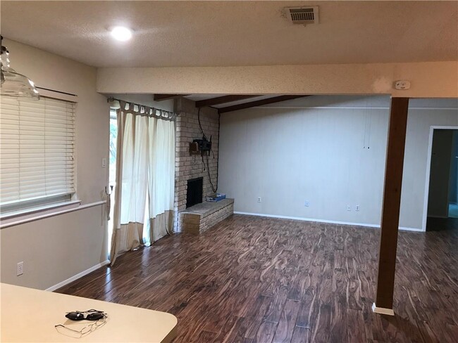 Building Photo - 3702 Powder Horn Dr