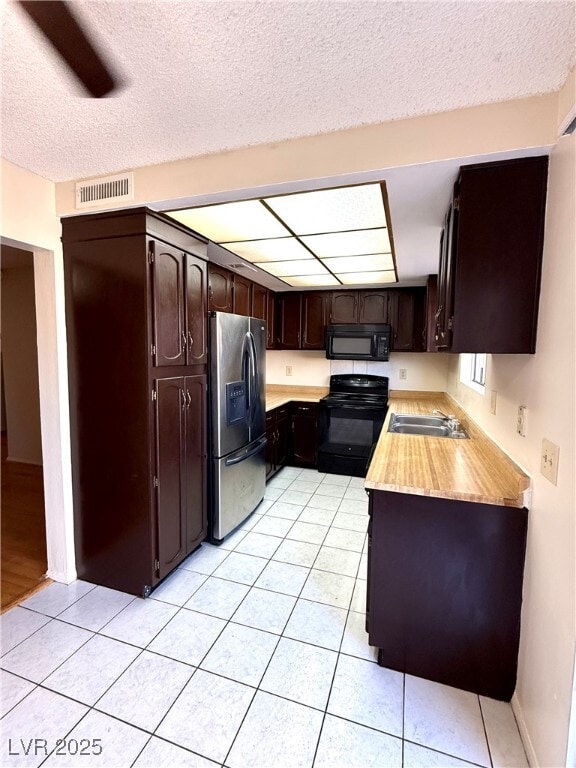 Building Photo - 3367 Reka St