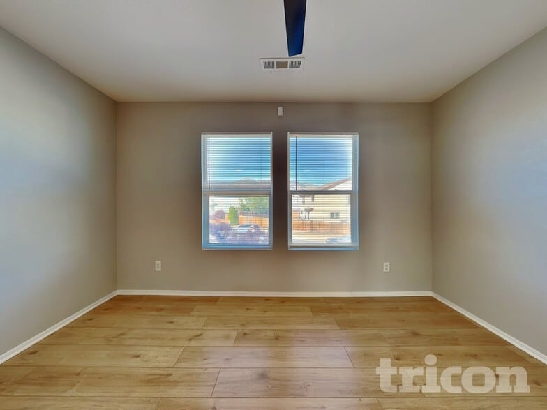 Building Photo - 9696 Canyon Meadows Dr