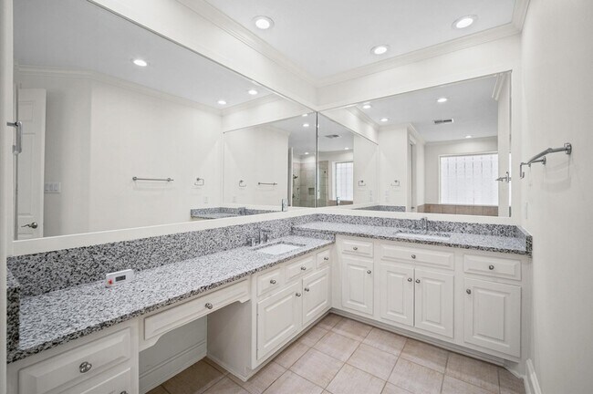 Building Photo - 14227 Flower Creek Ln