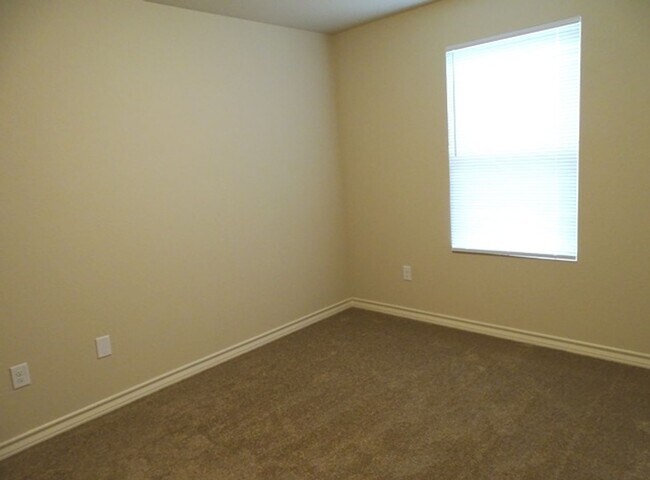 Building Photo - 6411 Luglio Ln