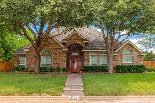 Building Photo - Furnished and For Lease