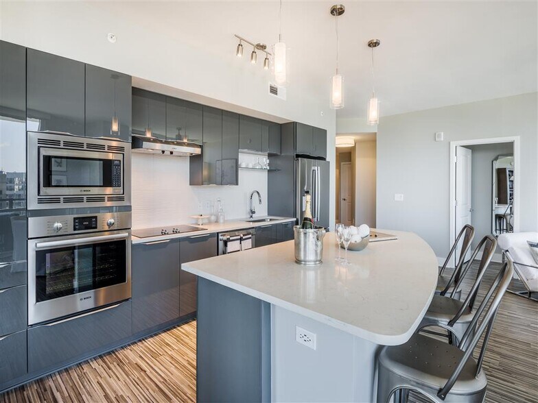 Ascent Uptown 225 S Poplar St Charlotte NC 28202 Apartment Finder