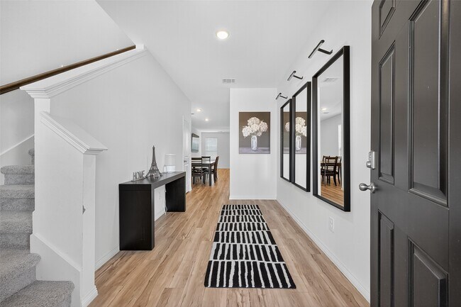 Building Photo - 21624 Elmheart Dr