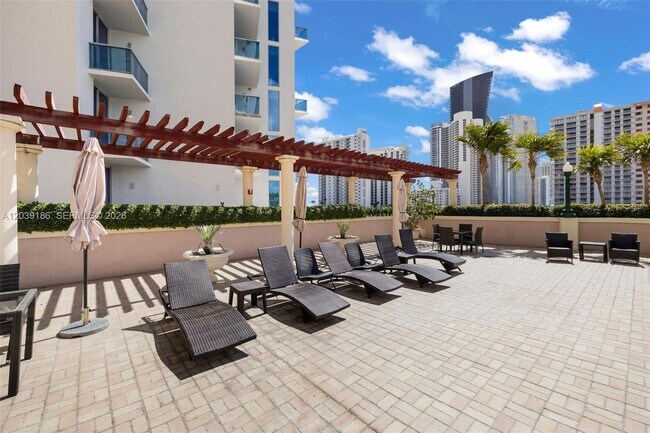 Building Photo - 17555 Atlantic Blvd