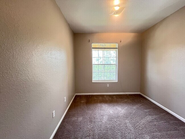 Building Photo - Great Apartment for rent!