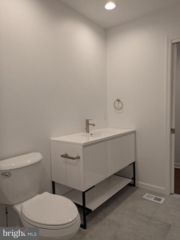 Building Photo - 5 Eden Roc