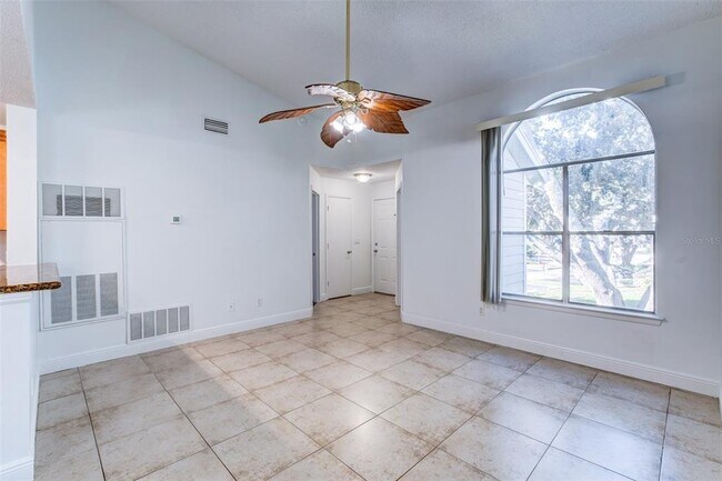 Building Photo - 2597 Grassy Point Dr