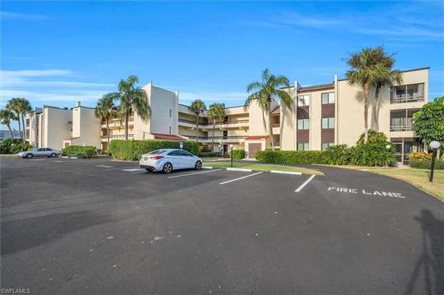 Building Photo - 3635 Boca Ciega Dr