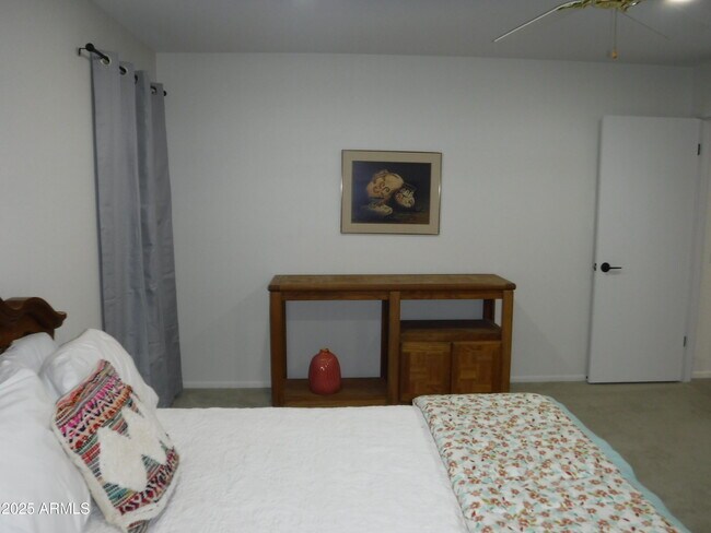 Building Photo - 12930 W Seville Dr