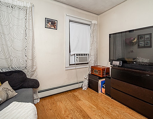 Building Photo - 94 West Cedar St