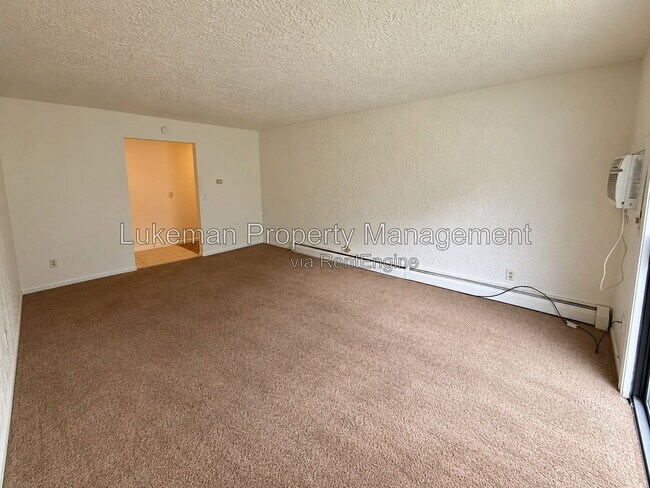Building Photo - 1329 Huntington Ave