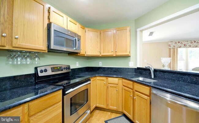 Building Photo - 8321 Green Heron Way