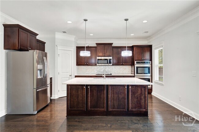 Building Photo - 289 Timberland Cir