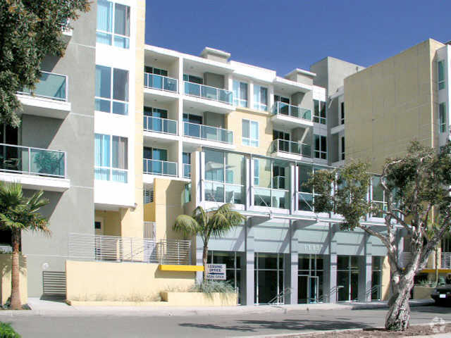 Community - Riviera Collection