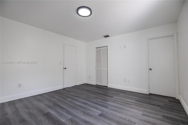 Building Photo - 15330 SW 134th Pl