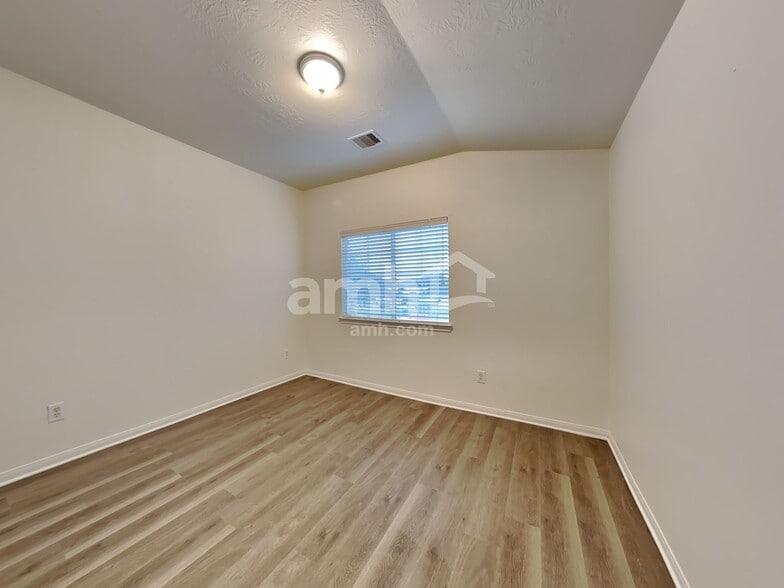 Building Photo - 19414 Dry Canyon Ct