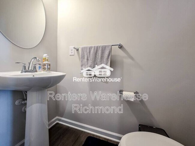 Building Photo - 823 Taylor Grn Wy